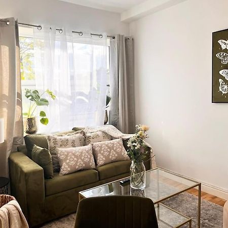 לונדון Lovely 1Bdr Flat Next To Earls Court Station מראה חיצוני תמונה