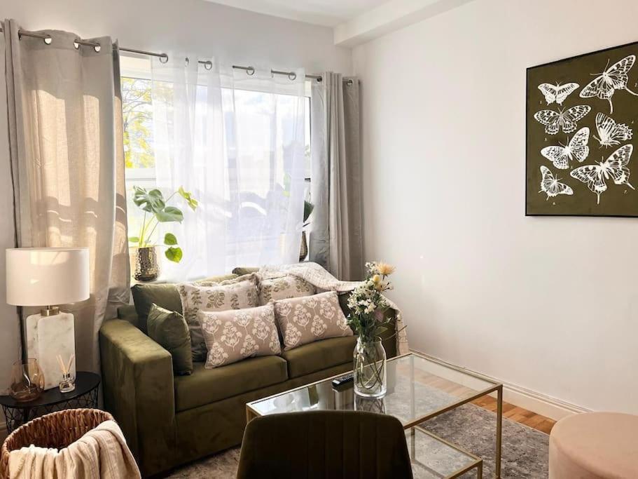 לונדון Lovely 1Bdr Flat Next To Earls Court Station מראה חיצוני תמונה